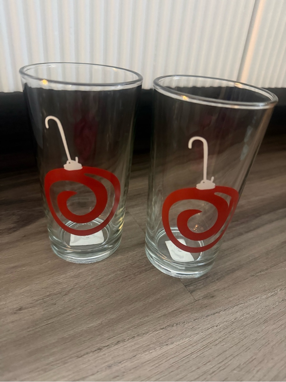 NEW Set of 2 Christmas Ornament Design Drinking Glasses 13 oz Holiday Tumblers
